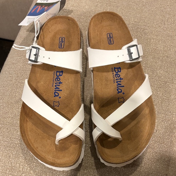 Birkenstock White Toe Loop Sandals - Picture 3 of 5